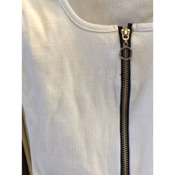 White casual crop top - Picture 3 of 3